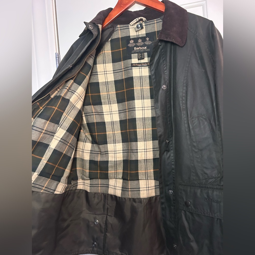 Barbour Beadnell Waxed Jacket in Olive with Vest Insert - UK14 / US10 - Picture 3 of 8